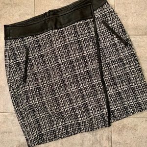 Outback Red Tweed & Faux-leather Trimmed Skirt